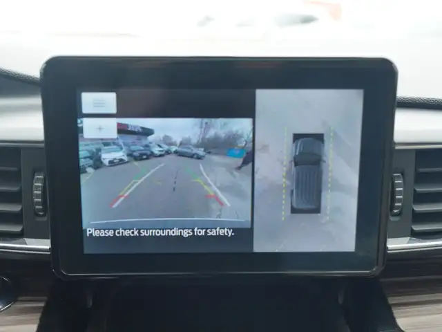 2022 Ford Explorer Limited, AWD, SUNROOF, LEATHER SEATS - Photo 17