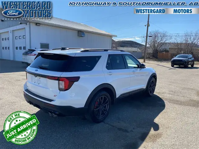 2025 Ford Explorer ST - Sunroof - Cooled Seats - Photo 5