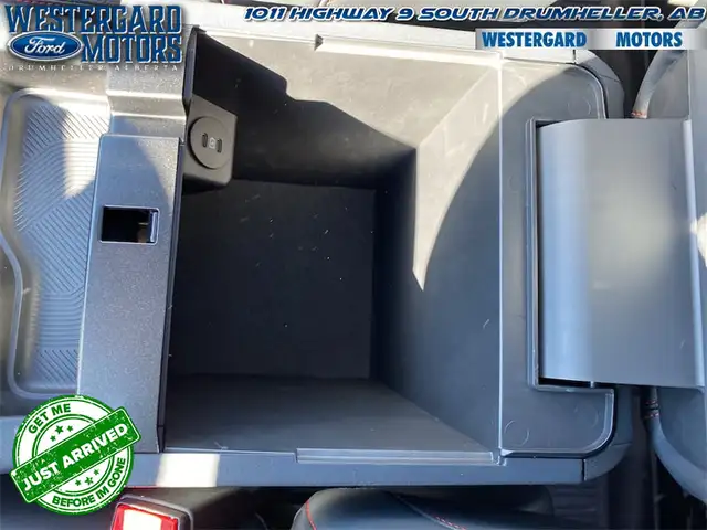 2025 Ford Explorer ST - Sunroof - Cooled Seats - Photo 23