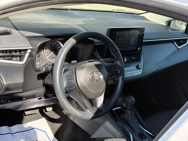 2022 Toyota Corolla LE - Photo 6