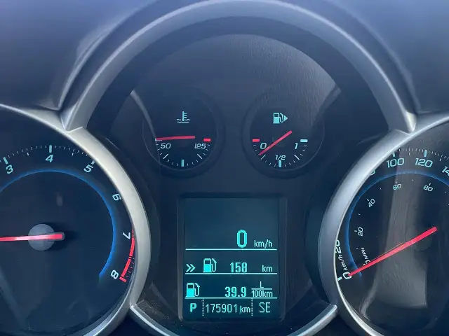 2012 Chevrolet Cruze LT Turbo  w/1SB 1 OWNER, FULL SERVICE RECS - Photo 11