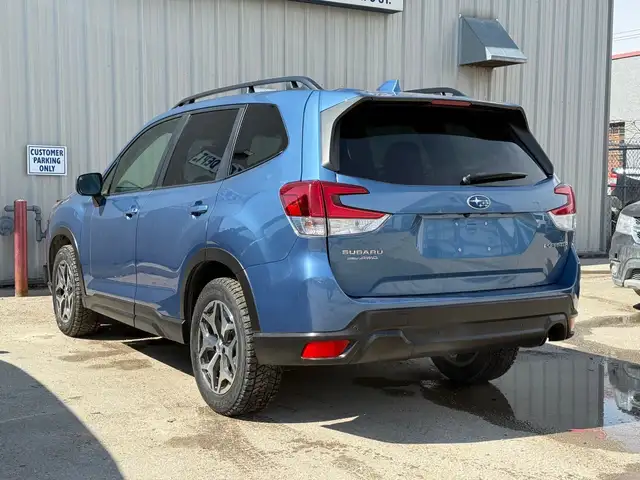 2022 Subaru Forester Touring CVT - Photo 2