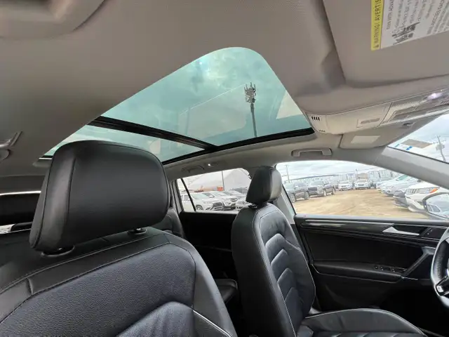 2018 Volkswagen Tiguan SEL Premium 4Motion - No Accident - Photo 19