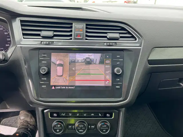 2018 Volkswagen Tiguan SEL Premium 4Motion - No Accident - Photo 26