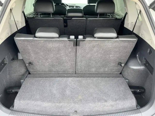 2018 Volkswagen Tiguan SEL Premium 4Motion - No Accident - Photo 27