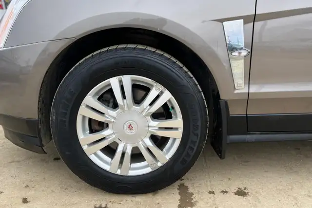 2011 Cadillac SRX Luxury AWD - Photo 10