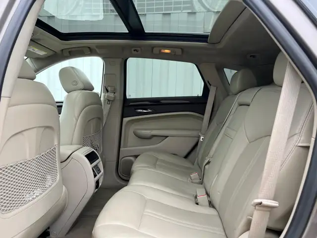 2011 Cadillac SRX Luxury AWD - Photo 13