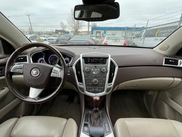 2011 Cadillac SRX Luxury AWD - Photo 17