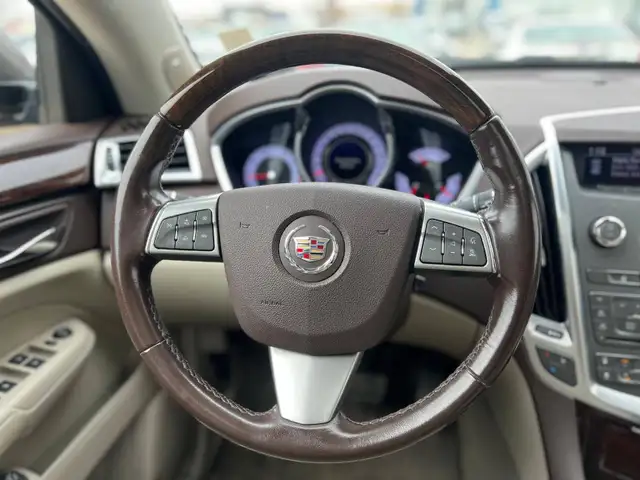 2011 Cadillac SRX Luxury AWD - Photo 19