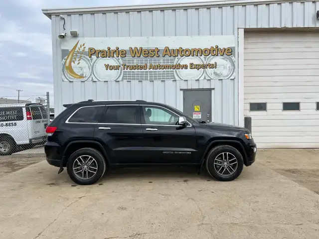 2017 Jeep Grand Cherokee Limited 4WD - Photo 4