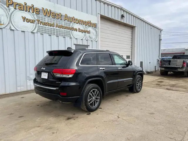 2017 Jeep Grand Cherokee Limited 4WD - Photo 5