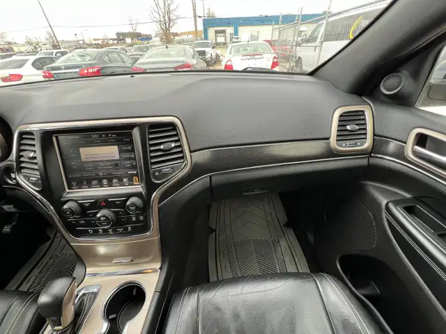 2017 Jeep Grand Cherokee Limited 4WD - Photo 28