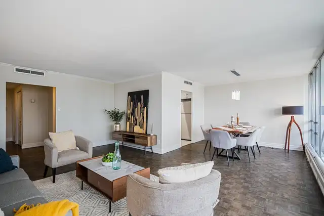 The Thomas - 3 Bedroom available at 355 St. Clair Avenue West, T - Photo 8