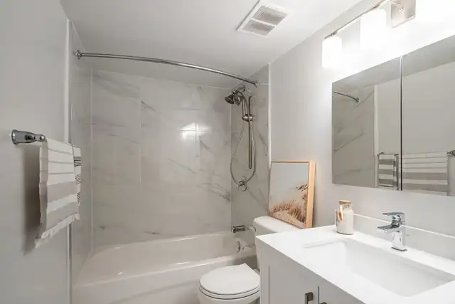 The Thomas - 3 Bedroom available at 355 St. Clair Avenue West, T - Photo 11