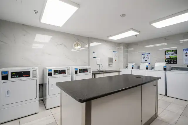 The Thomas - 3 Bedroom available at 355 St. Clair Avenue West, T - Photo 18