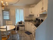 Beau grand 3 1/2, rue de la Reine St-Roch, Libre