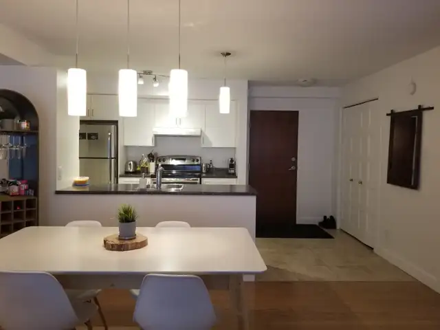 Beau grand 3 1/2, Ste-Foy, Air Clim, Parking intérieur Juillet - Photo 2