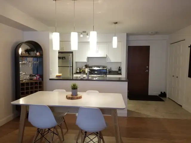 Beau grand 3 1/2, Ste-Foy, Air Clim, Parking intérieur Juillet - Photo 4