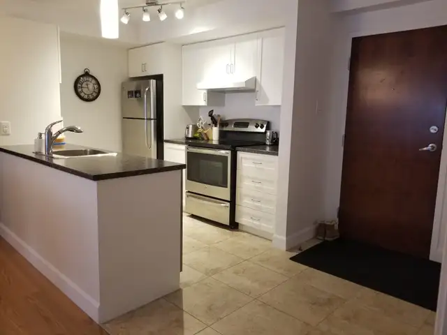 Beau grand 3 1/2, Ste-Foy, Air Clim, Parking intérieur Juillet - Photo 5