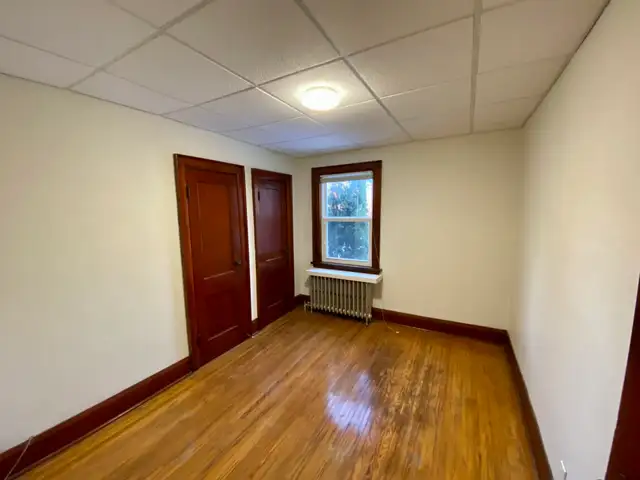 Main Floor 2 Bedroom Apartment in Niagara Falls! - Photo 6