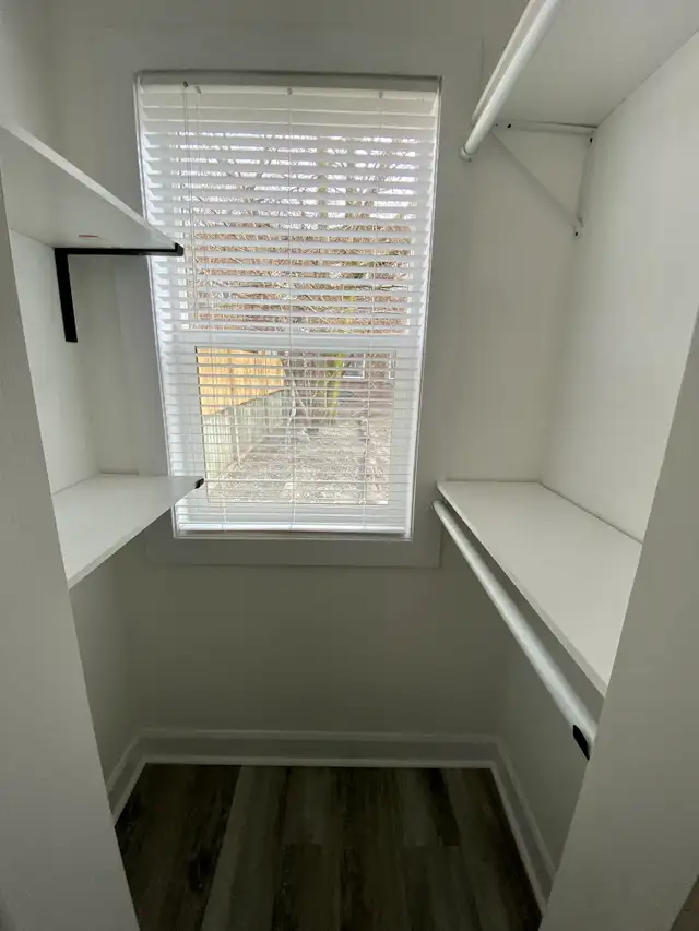 Quaint Bachelor Apartment near Downtown St. Catharines - Photo 5