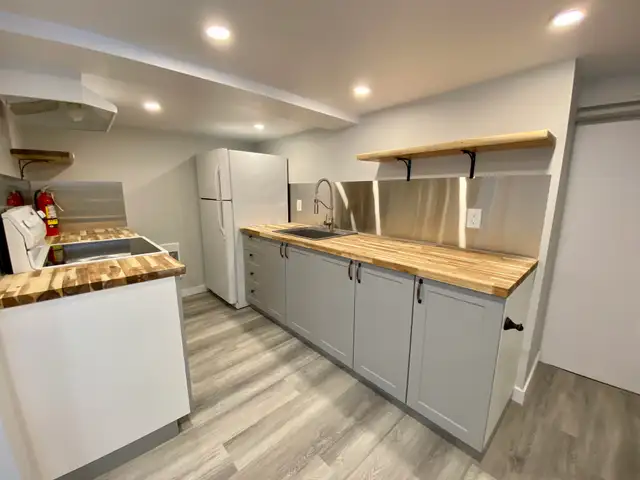 Quaint Bachelor Apartment near Downtown St. Catharines - Photo 6