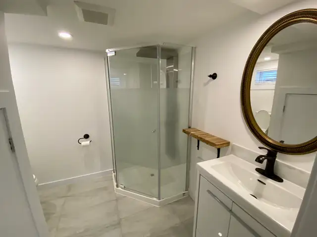 Quaint Bachelor Apartment near Downtown St. Catharines - Photo 10