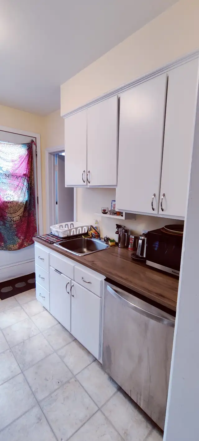 Joli 3 ½, Métro Laurier, PLATEAU MONT-ROYAL, 1er juin,1495$/mois - Photo 2