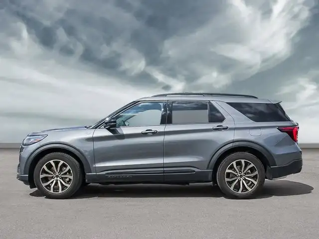 2026 Ford Explorer ST-Line - Photo 3