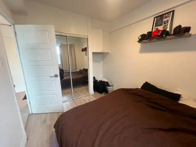 APPARTEMENT RÉNOVÉ – INTERNET INCLUS – MÉTRO – BALCON – ÉLECTROS - Photo 5