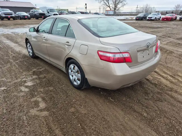 2009 Toyota Camry - Photo 12