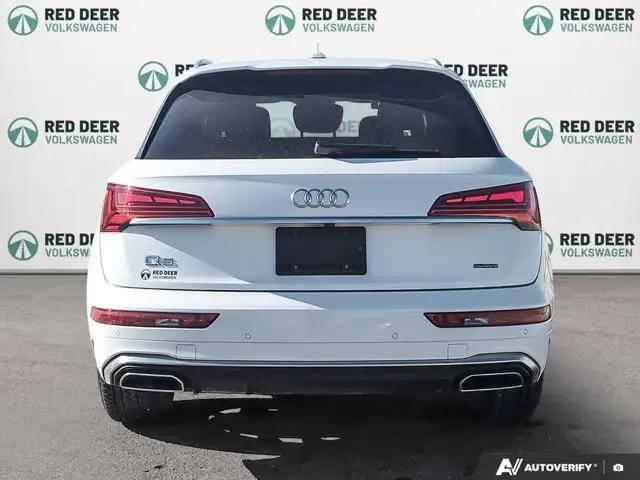 2023 Audi Q5 Progressiv | Clean Carfax | Panoramic Sunroof - Photo 5