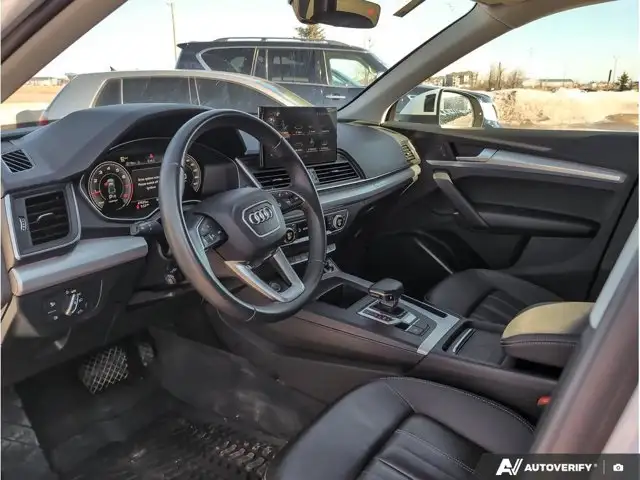 2023 Audi Q5 Progressiv | Clean Carfax | Panoramic Sunroof - Photo 13