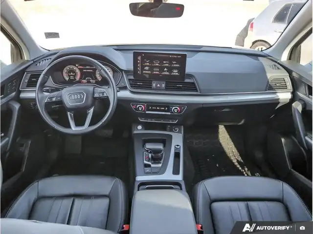 2023 Audi Q5 Progressiv | Clean Carfax | Panoramic Sunroof - Photo 24