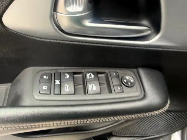 2022 Chrysler PACIFICA Touring L, keyless entry, backup camera, - Photo 8