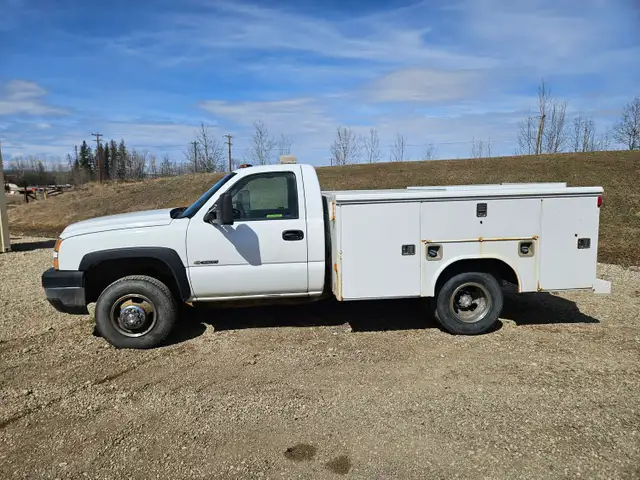 2006 Chevrolet 3500 - Photo 4