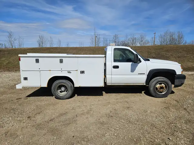 2006 Chevrolet 3500 - Photo 5