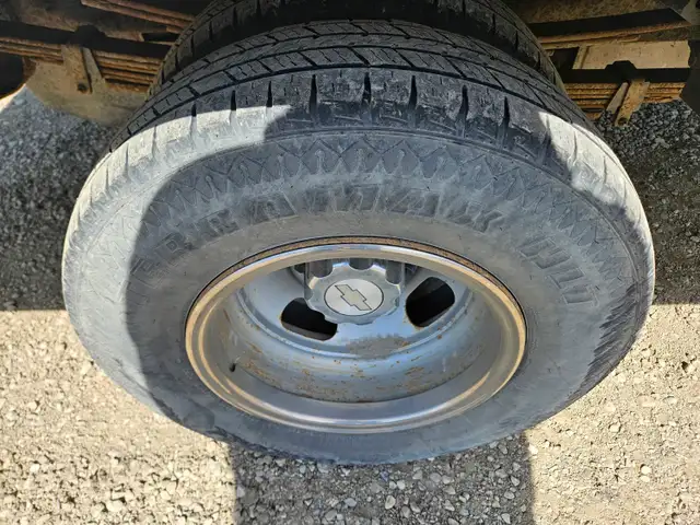2006 Chevrolet 3500 - Photo 26