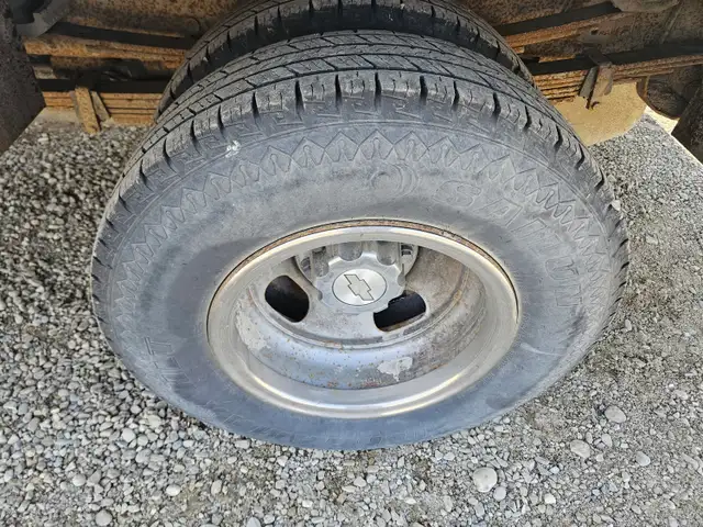 2006 Chevrolet 3500 - Photo 27