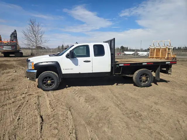 2008 Chevrolet 3500HD - Photo 6