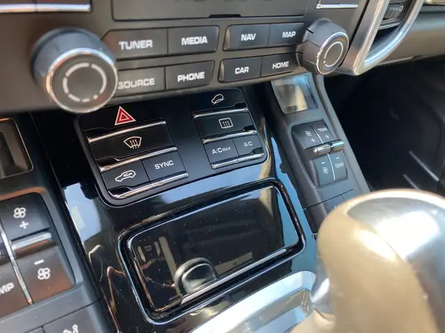 2017 Porsche Cayenne S - Photo 11