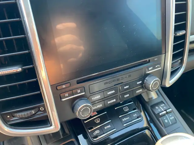 2017 Porsche Cayenne S - Photo 13