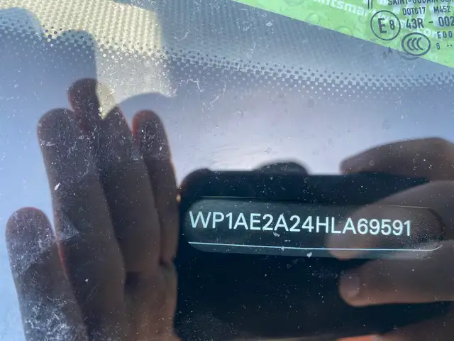 2017 Porsche Cayenne S - Photo 34