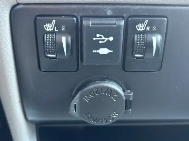 2018 Toyota Sienna LE 8 PASSENGER -PWR DOORS-WARRANTY INCLUDED - Photo 16