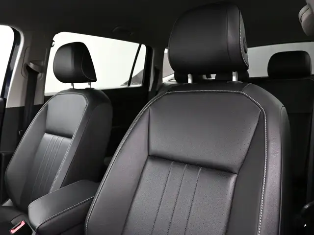 2024 Volkswagen Tiguan HEATED SEATS, HEATED STEERING WHEEL, APPL - Photo 7