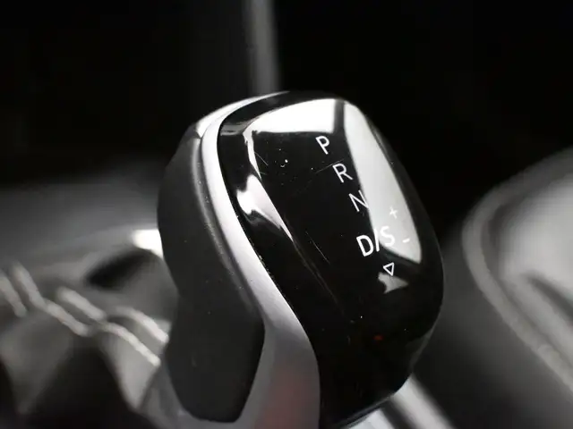 2024 Volkswagen Tiguan HEATED SEATS, HEATED STEERING WHEEL, APPL - Photo 9