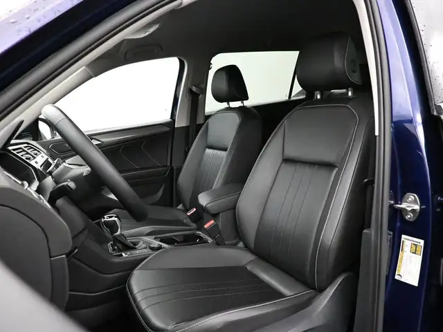 2024 Volkswagen Tiguan HEATED SEATS, HEATED STEERING WHEEL, APPL - Photo 18