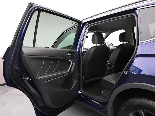 2024 Volkswagen Tiguan HEATED SEATS, HEATED STEERING WHEEL, APPL - Photo 20