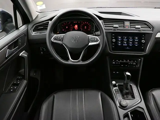 2024 Volkswagen Tiguan HEATED SEATS, HEATED STEERING WHEEL, APPL - Photo 23