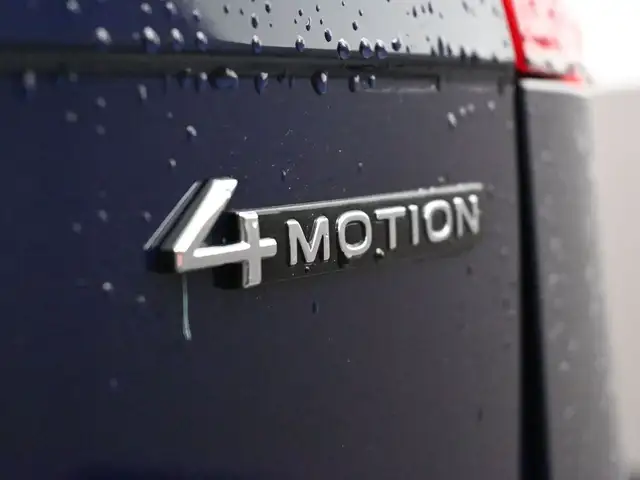 2024 Volkswagen Tiguan HEATED SEATS, HEATED STEERING WHEEL, APPL - Photo 25